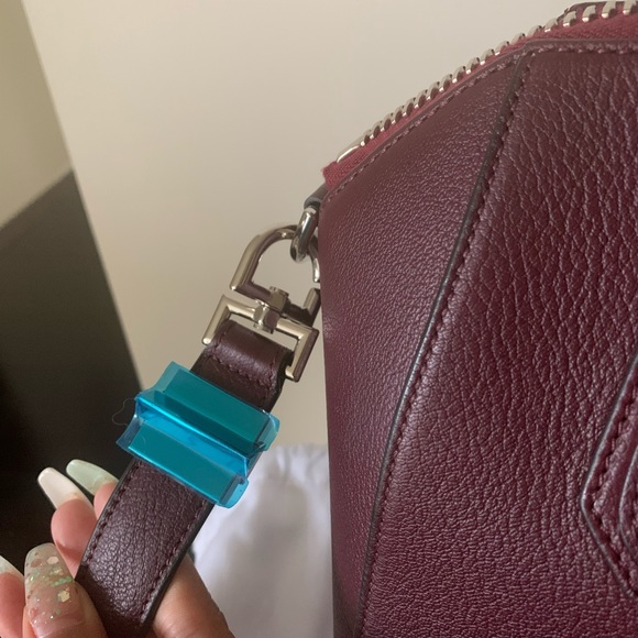 Givenchy Small Aubergine Antigona - Picture 8 of 14